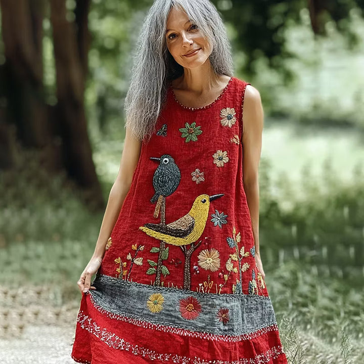 VESTIDO FEMENINO CON BORDADO DE FLORES Y PÁJAROS ESTILO FOLCLÓRICO