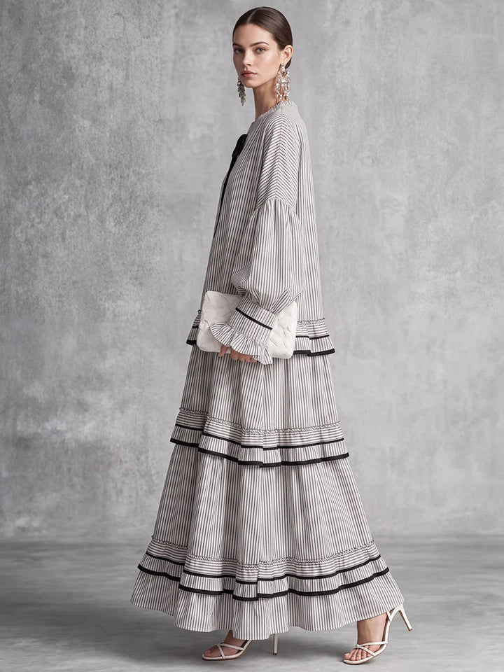 Vestido Maxi Plus Size Con Cuello Redondo, Mangas Abullonadas Con Volantes Y Abertura Lateral A Rayas