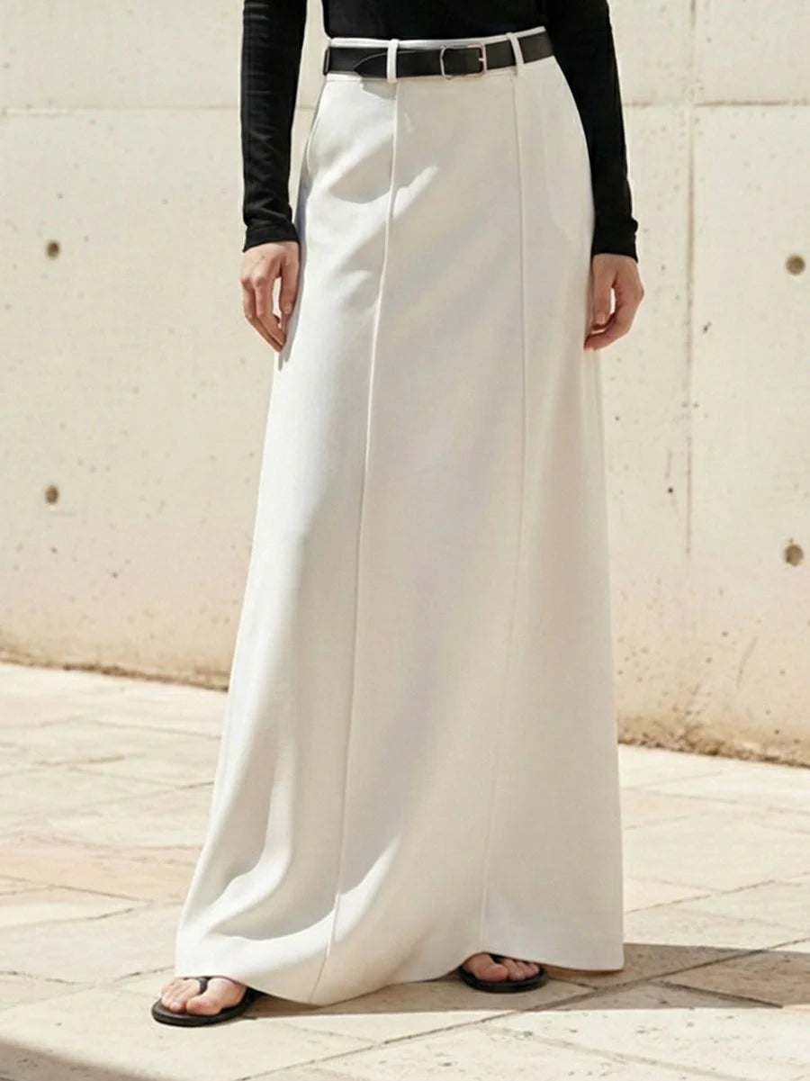 SAIA MIDI ELEGANTE EM COR LISA COM CORTE EM H
