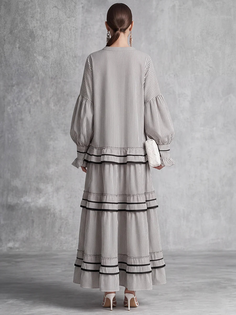 Vestido Maxi Plus Size Con Cuello Redondo, Mangas Abullonadas Con Volantes Y Abertura Lateral A Rayas