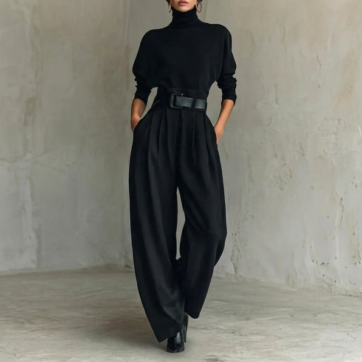 Isa - Conjunto Preto de Duas Peças com Cinto