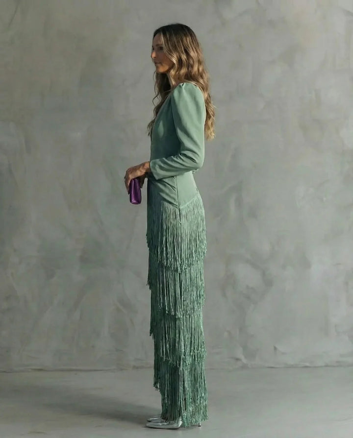 Clara™ | Vestido Midi Elegante Com Mangas de Franjas