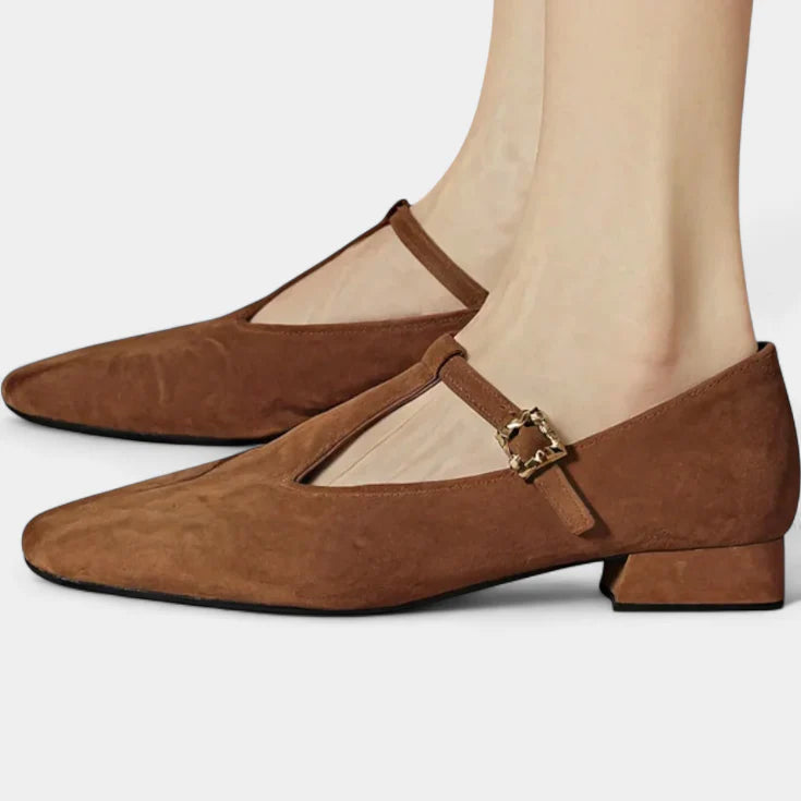 Elly | Sapatos de Salto Baixo com Tira e Fivela
