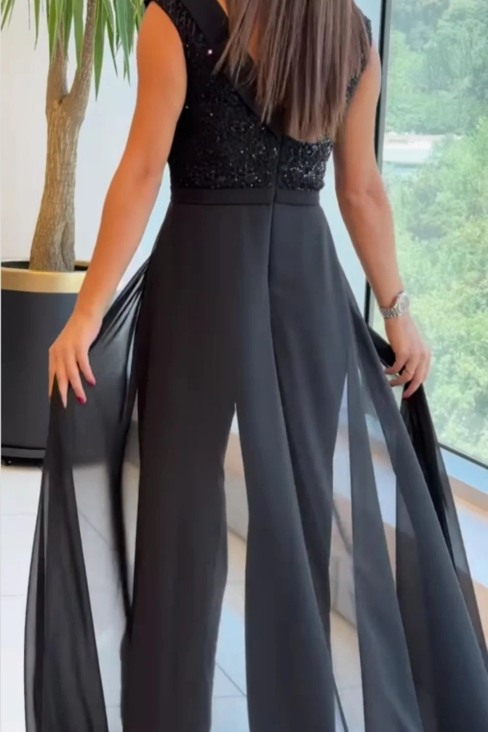 Macacão De Gala Preto Com Saia De Chiffon Sobreposta