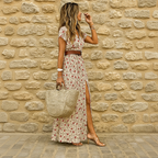 Vestido boho largo y vaporoso con cinturón ajustable