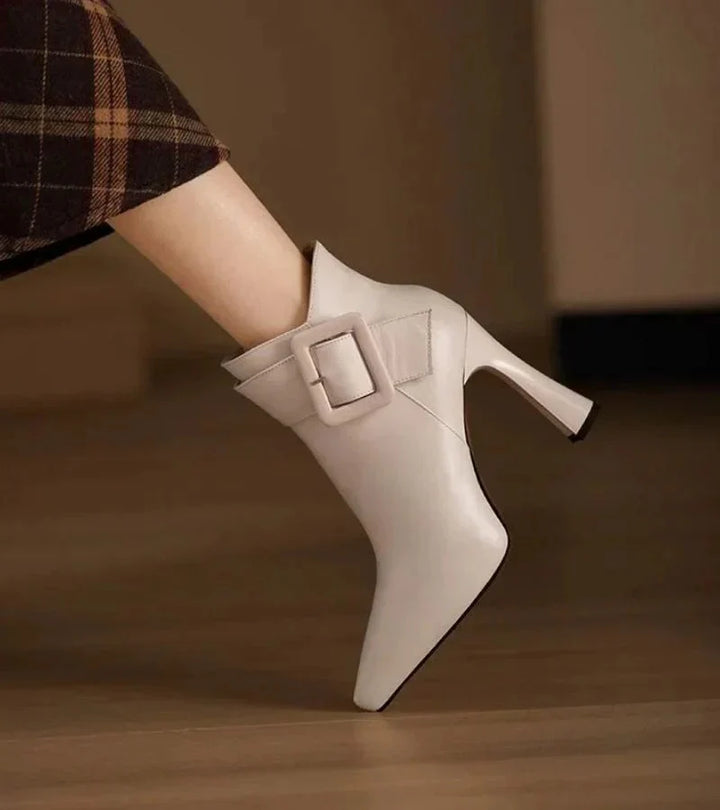 Alba | Botins Com Salto E Fivela Oversize