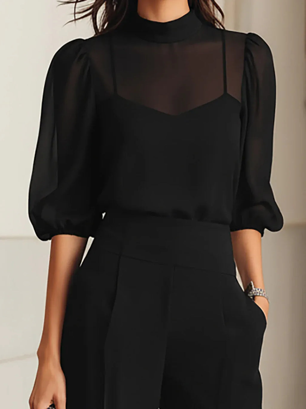 Valentina | Conjunto de tres piezas negro: top lencero transparente y pantalones de pata ancha