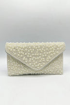 Mireya | Bolso Clutch Sobre con Bordado Integral de Perlas y Cadena Plateada