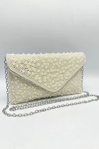 Mireya | Bolso Clutch Sobre con Bordado Integral de Perlas y Cadena Plateada