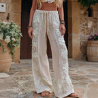 PANTALONES CON BORDADO FLORAL y ENCAJE PATCHWORK