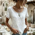 Camiseta Vintage con Bordado Floral Retro